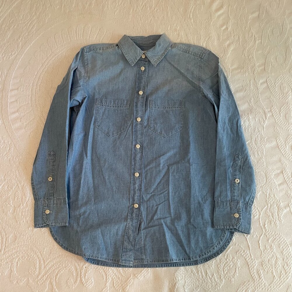 NWT: Jcrew denim button down, classic fit size 2P